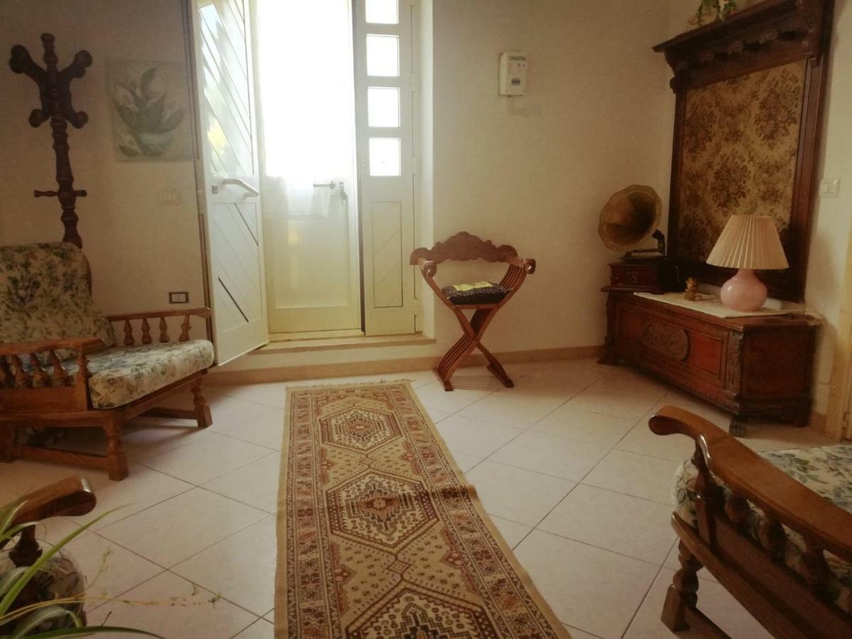 Sa Domu Antiga Villa Solarussa Bagian luar foto